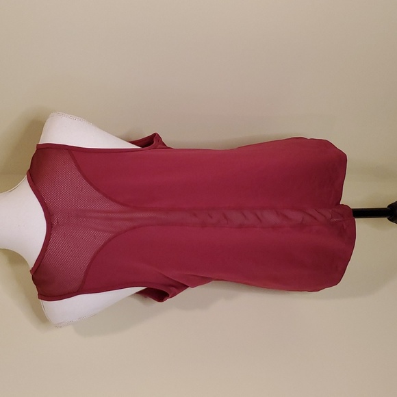 Lole Maroon Workout Tank Top - Picture 2 of 3